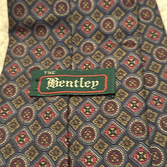Bentley Cravats Men's Tie Silk Made By Hand England Geometric pattern - Picture 5 of 5